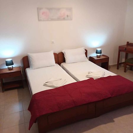Saint George Hotel Lutrá Edipszú Kültér fotó