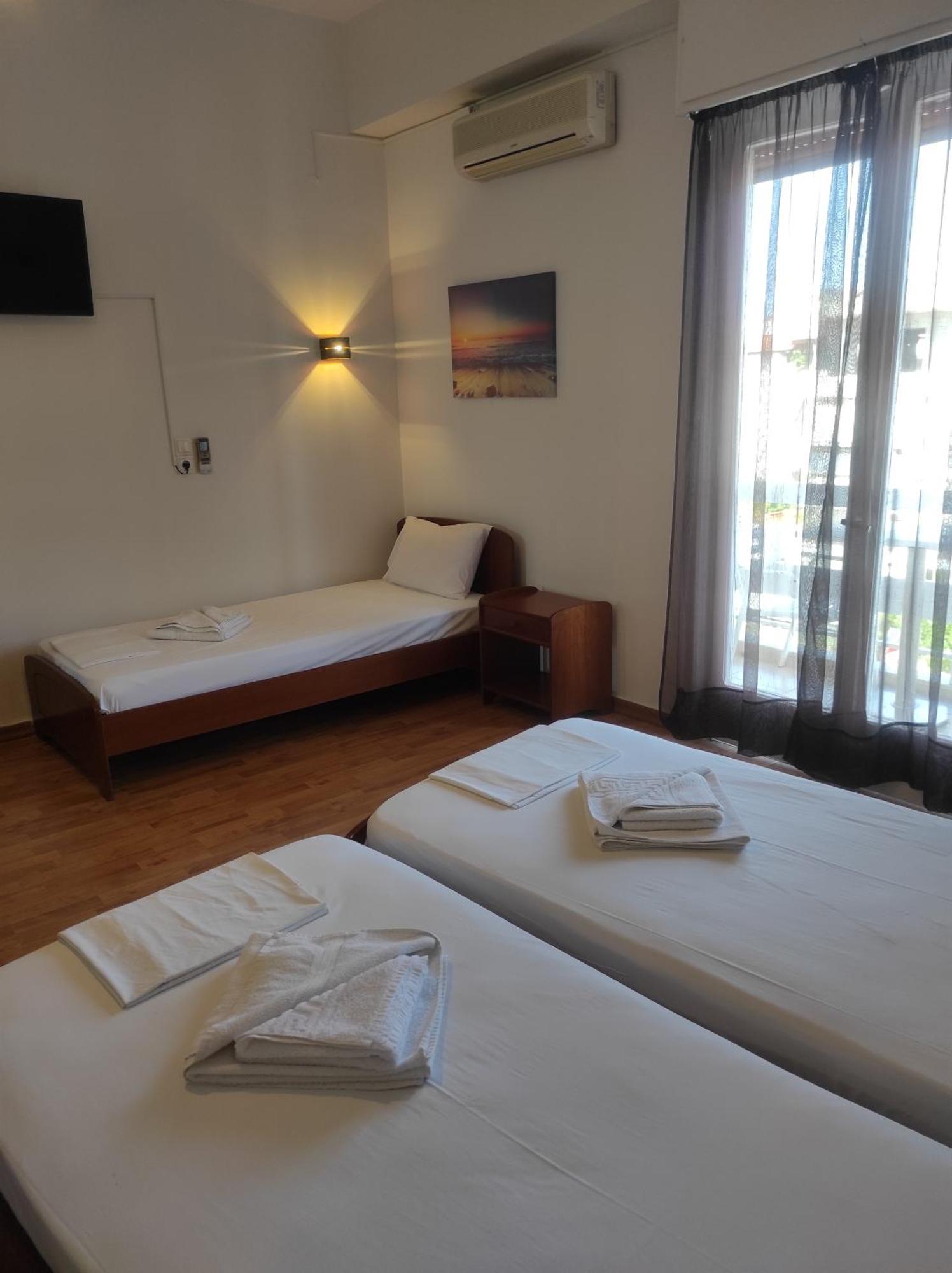 Saint George Hotel Lutrá Edipszú Kültér fotó