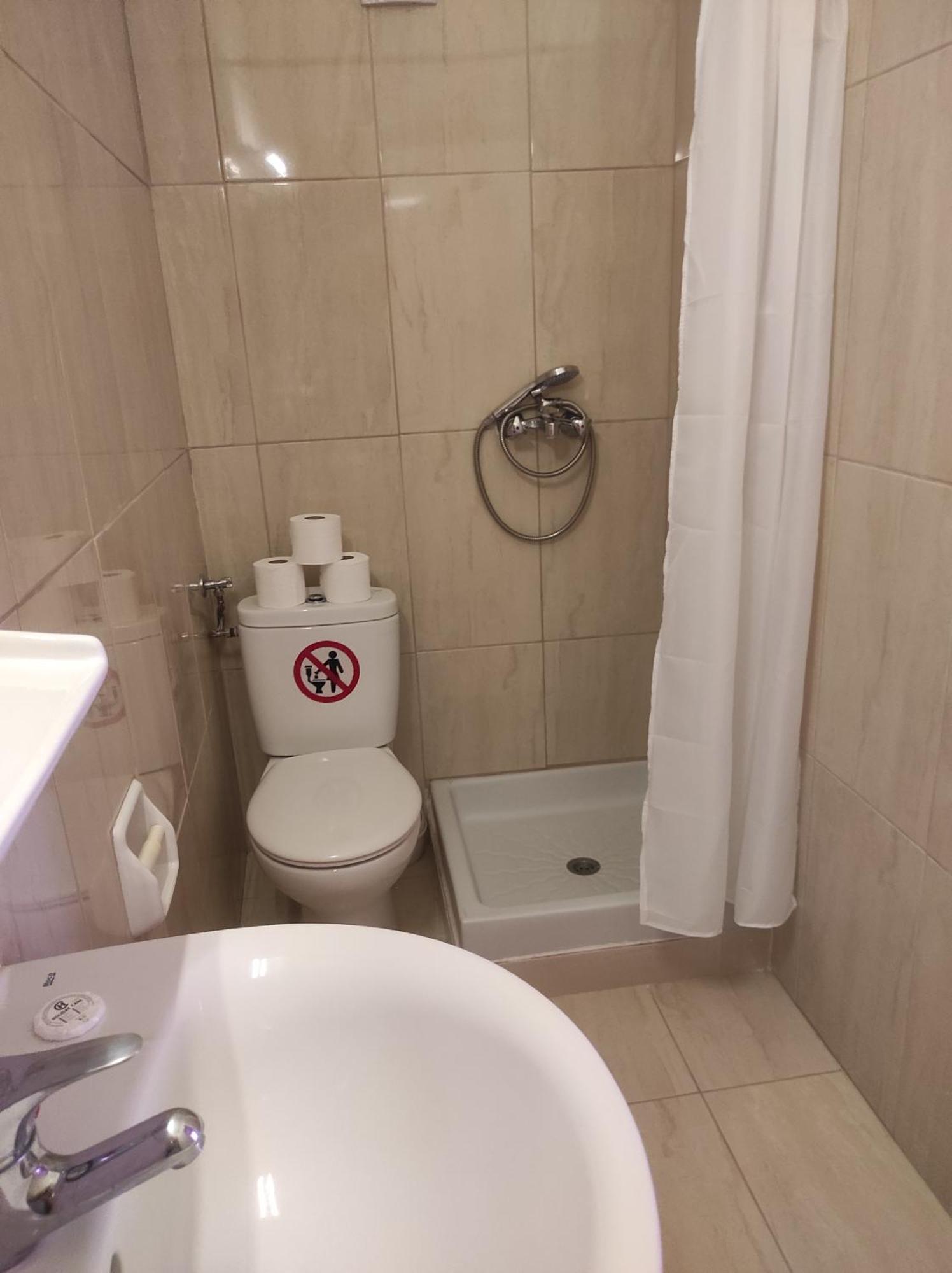 Saint George Hotel Lutrá Edipszú Kültér fotó