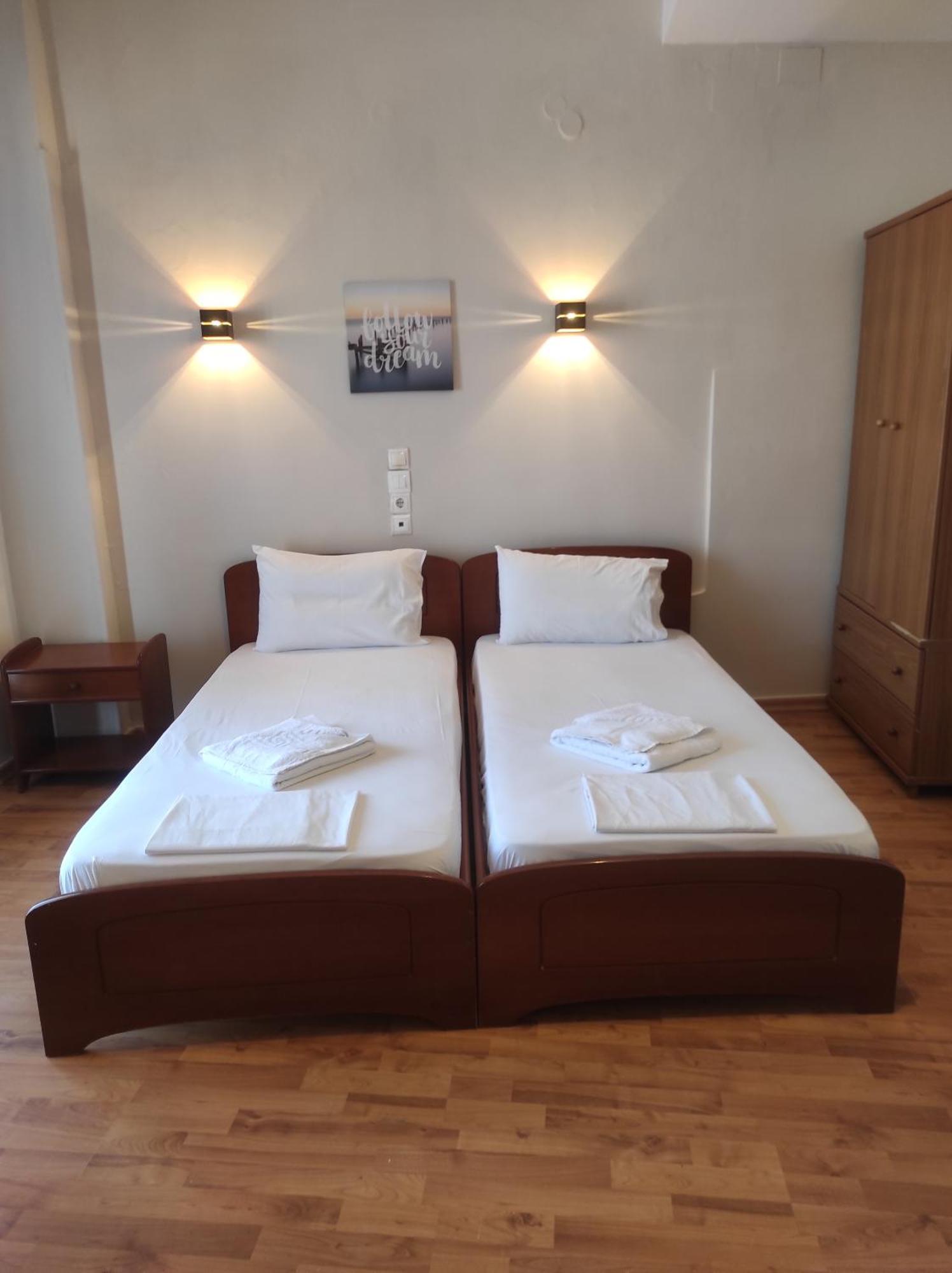 Saint George Hotel Lutrá Edipszú Kültér fotó