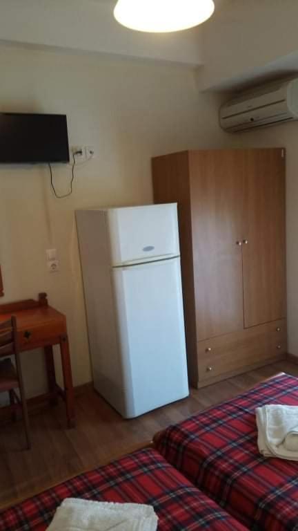 Saint George Hotel Lutrá Edipszú Kültér fotó
